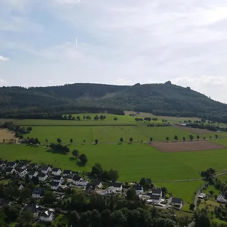 Familie Kameleon מלון 3*