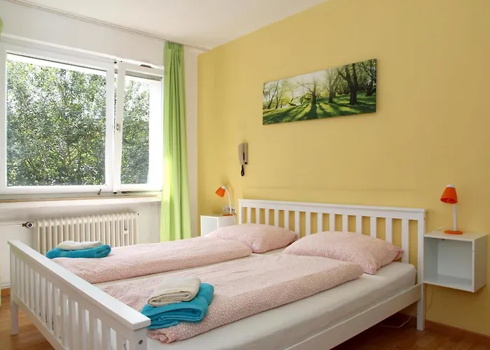 فندق Familie Kameleon 3*