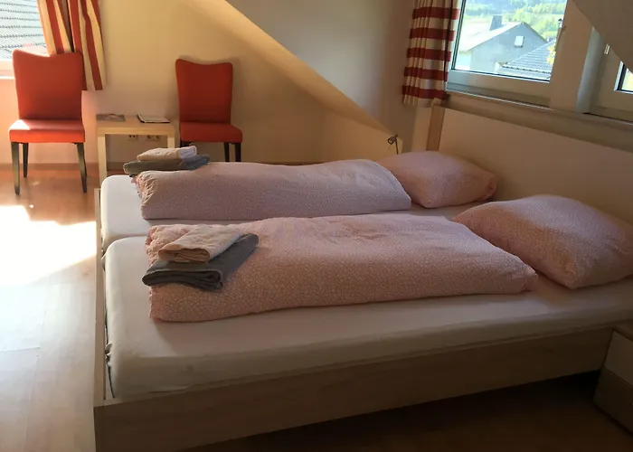 Familie Kameleon فندق 3*