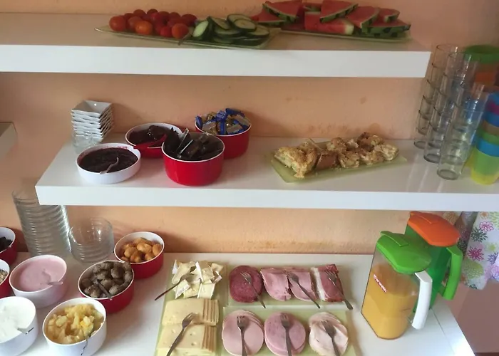 فندق Familie Kameleon 3*